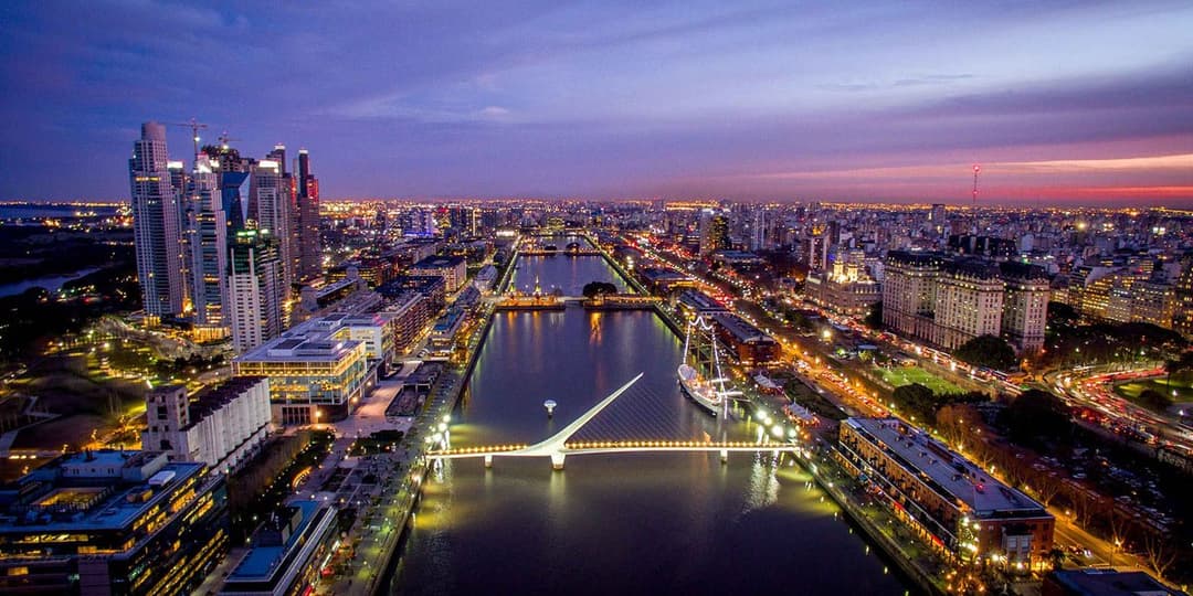 Puerto Madero de noche